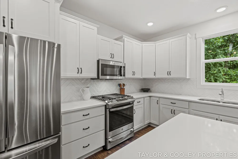8129 Honeysuckle Hill Court SE Cascade Charter Township, MI 49512