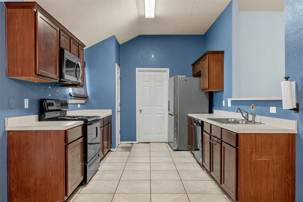 240 B B Burt Waco, TX 76708