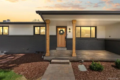 74 S Flora Way
