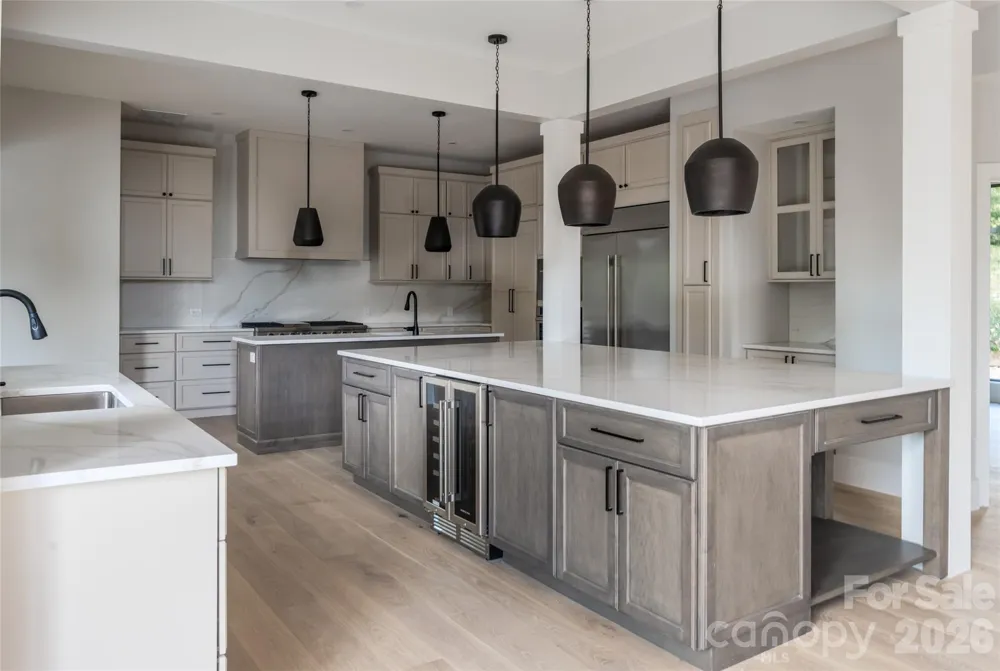 5 Meadow Ridge Drive Asheville, NC 28804