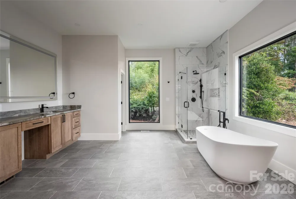 5 Meadow Ridge Drive Asheville, NC 28804