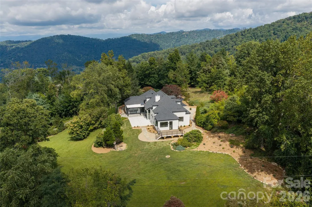 5 Meadow Ridge Drive Asheville, NC 28804