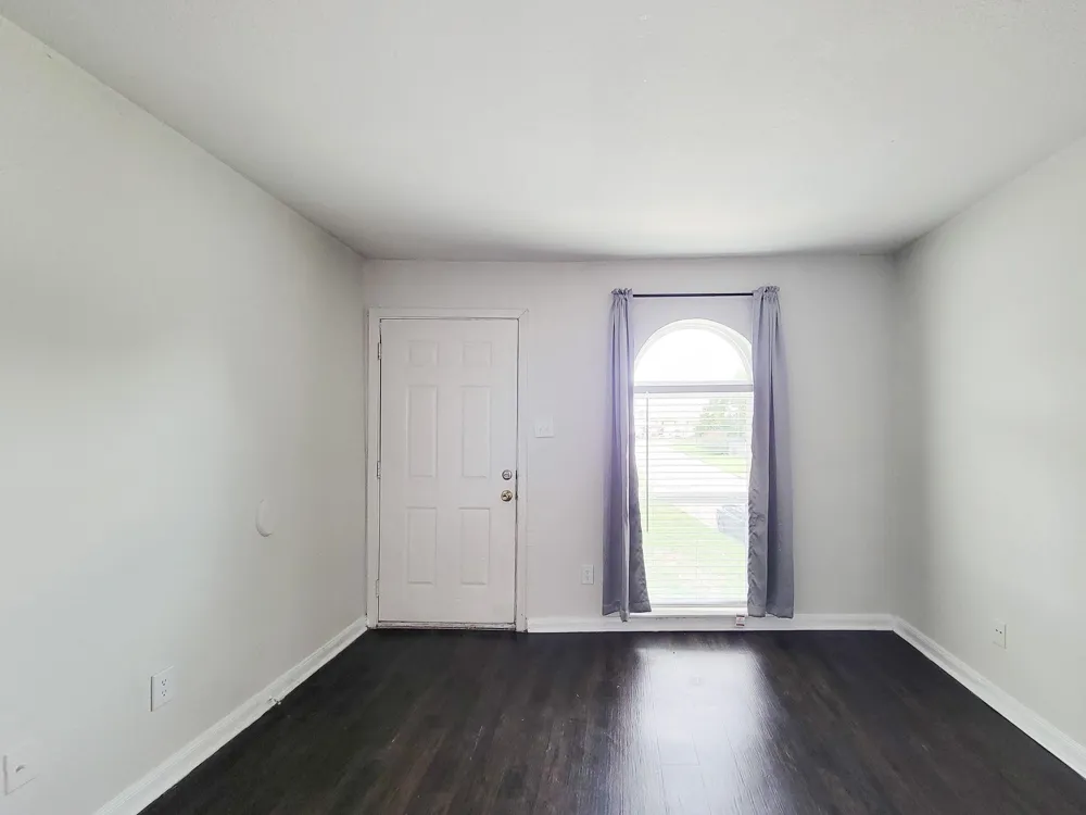 101 Brookside Lane #32 Sealy, TX 77474