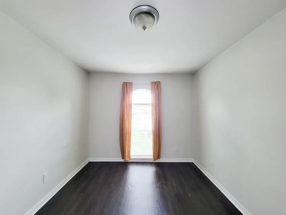 101 Brookside Lane #32 Sealy, TX 77474