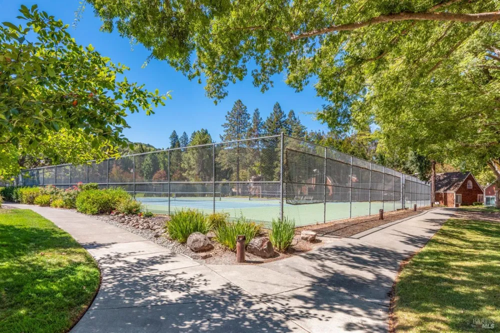 2319 Morningside Circle Santa Rosa, CA 95405