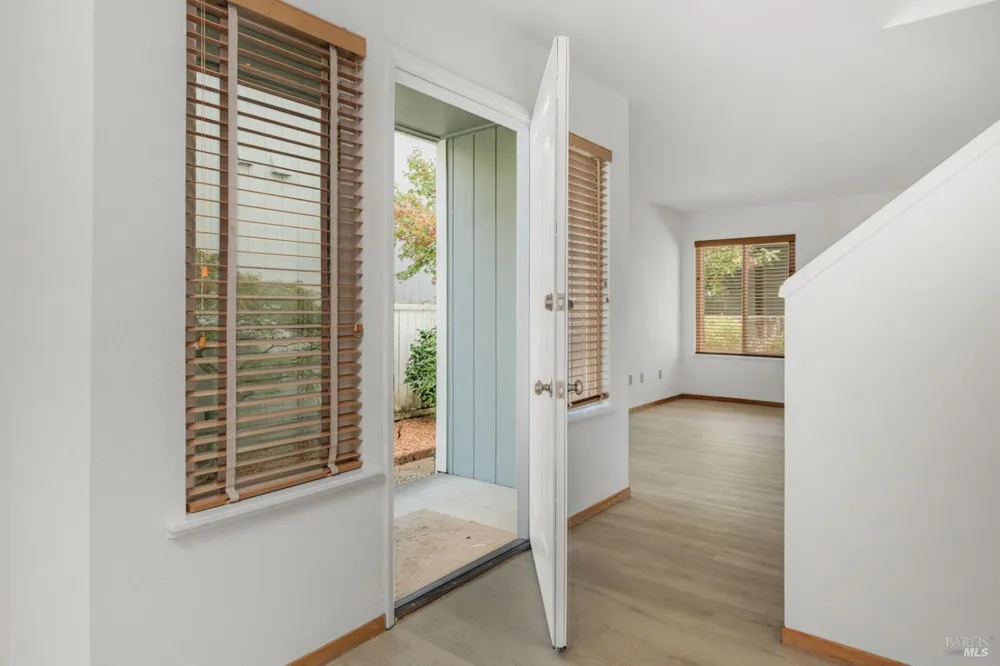 2319 Morningside Circle Santa Rosa, CA 95405