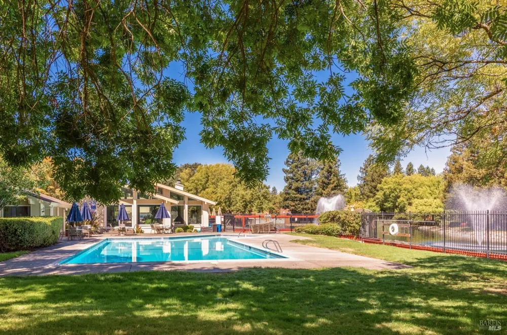 2319 Morningside Circle Santa Rosa, CA 95405