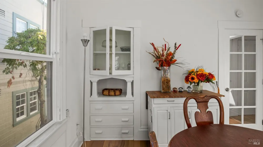 1160 Powell Street Oakland, CA 94608