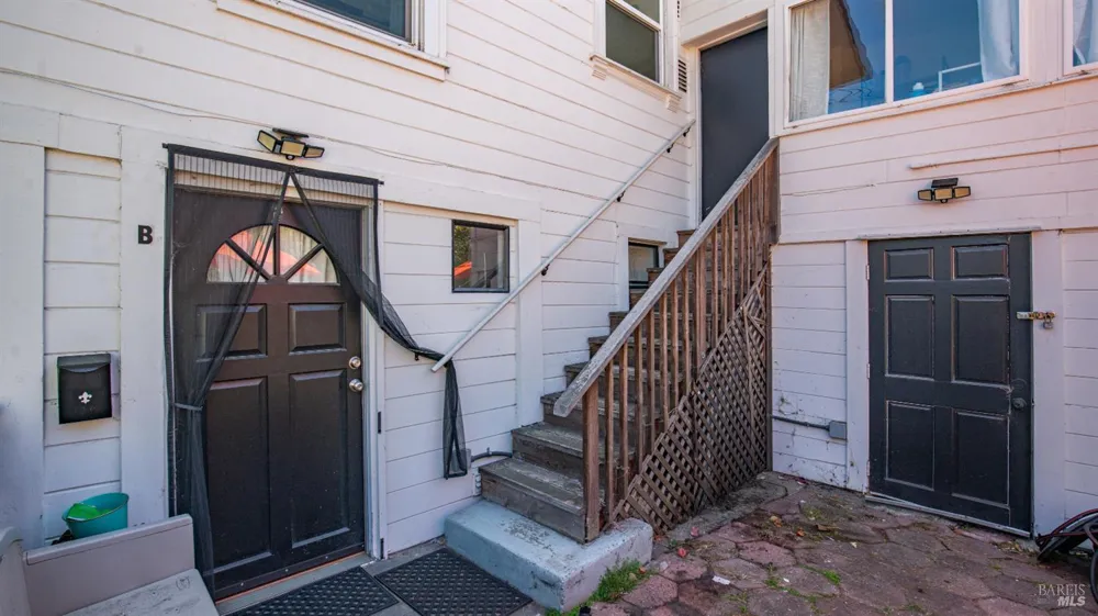1160 Powell Street Oakland, CA 94608