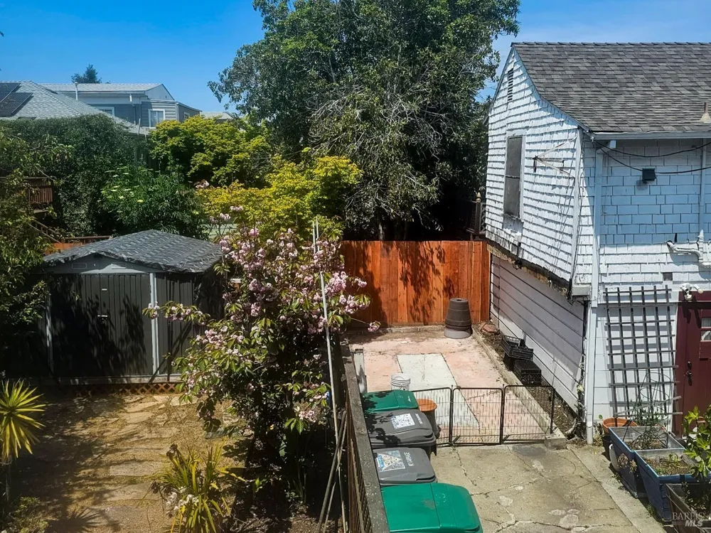 1160 Powell Street Oakland, CA 94608