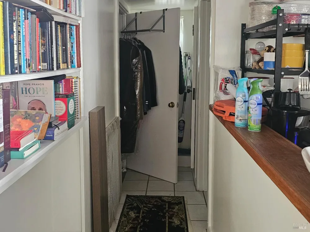 1160 Powell Street Oakland, CA 94608