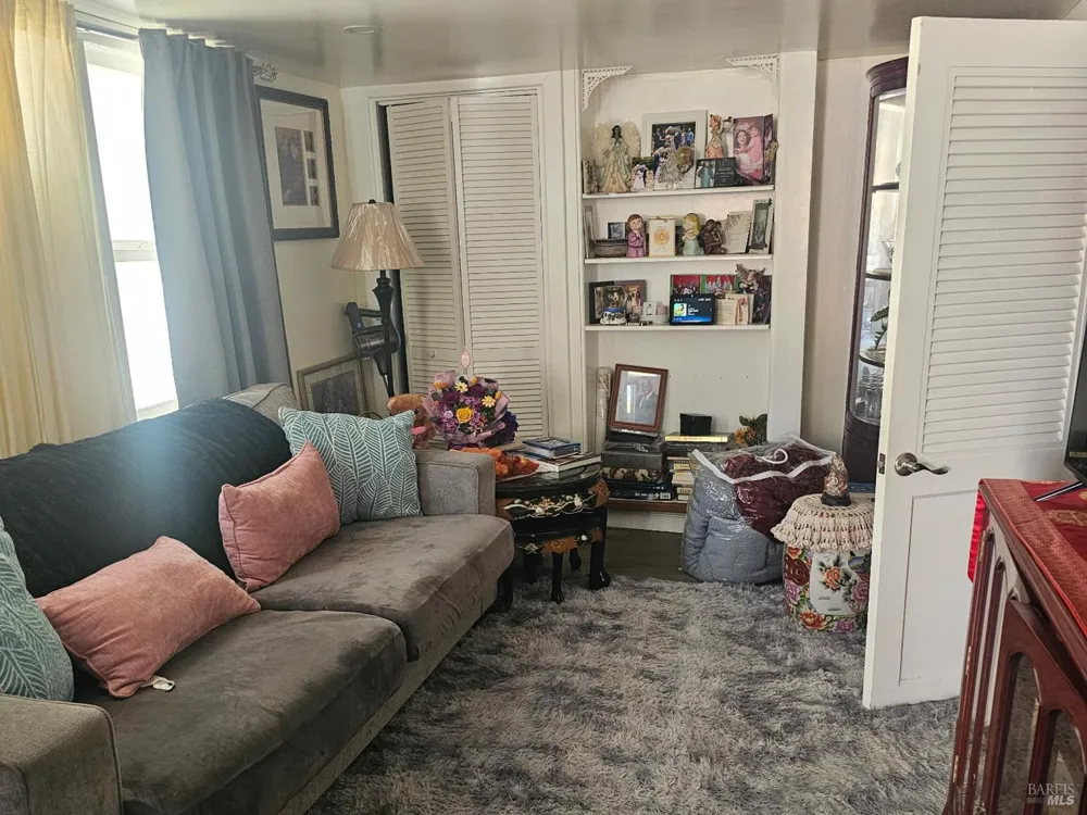 1160 Powell Street Oakland, CA 94608