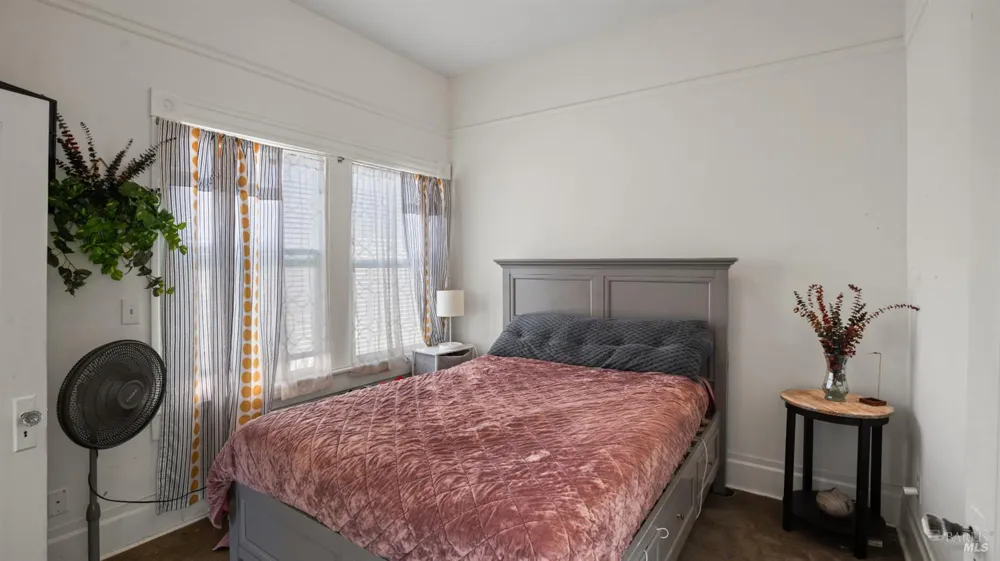 1160 Powell Street Oakland, CA 94608