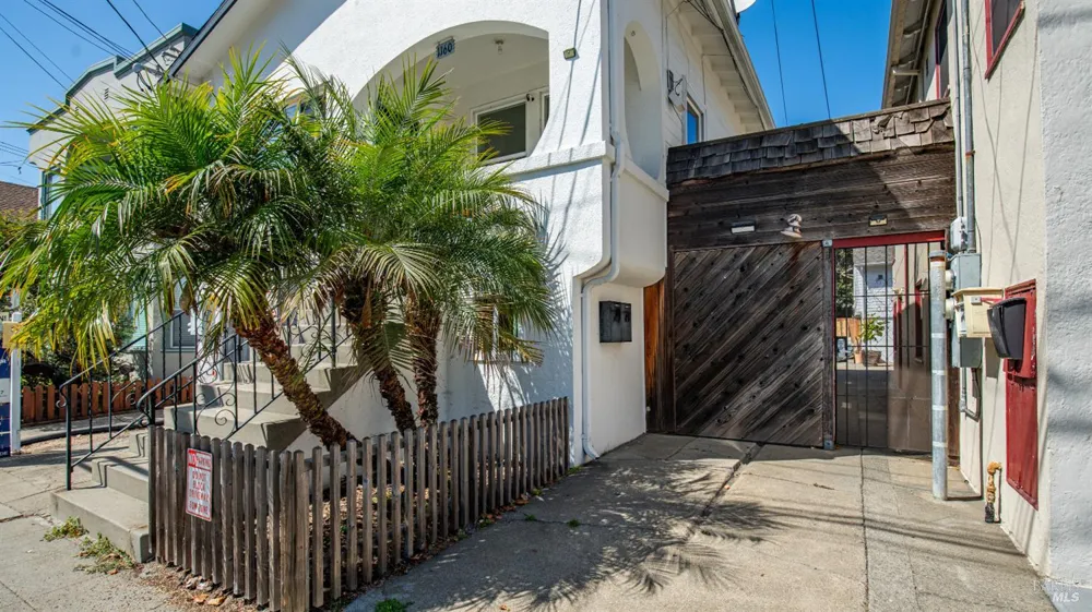 1160 Powell Street Oakland, CA 94608