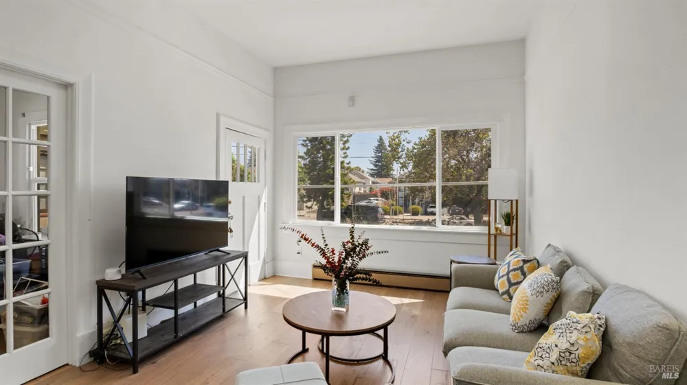 1160 Powell Street Oakland, CA 94608