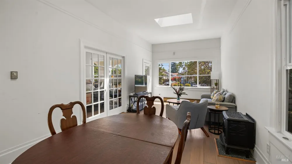 1160 Powell Street Oakland, CA 94608