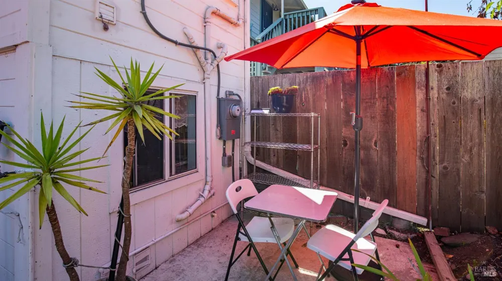1160 Powell Street Oakland, CA 94608