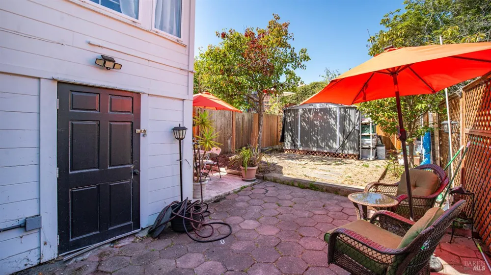 1160 Powell Street Oakland, CA 94608