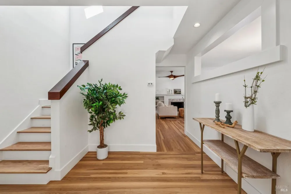 58 Maple Hill Drive San Rafael, CA 94903