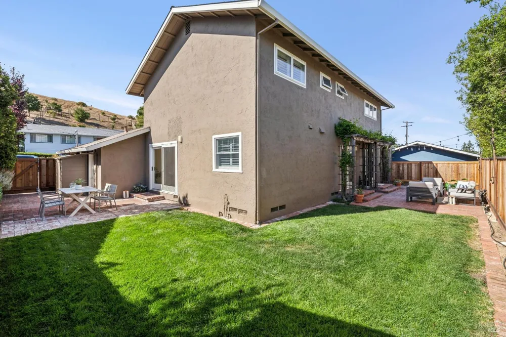 58 Maple Hill Drive San Rafael, CA 94903