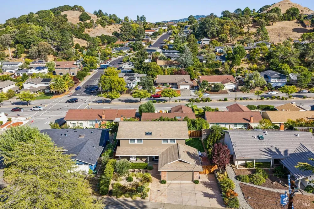 58 Maple Hill Drive San Rafael, CA 94903