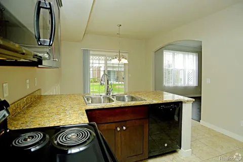 6145 Windermere Lane