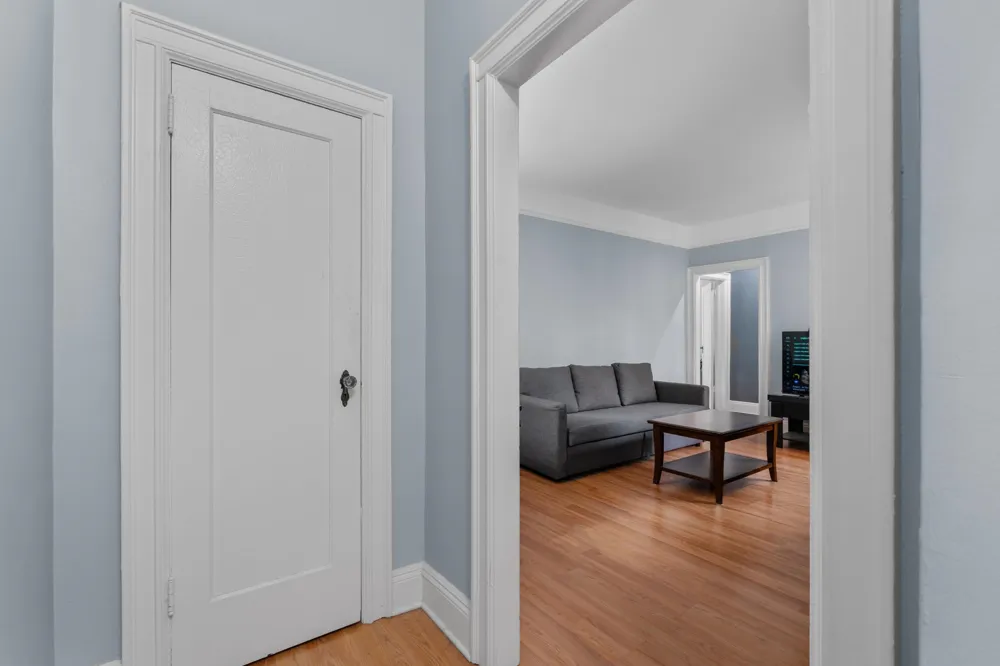 122 WEST 39TH ST Bayonne, NJ 07002