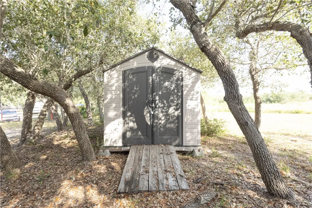 1212 Fort Worth Street Rockport, TX 78382