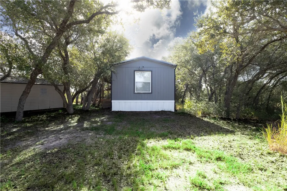 1212 Fort Worth Street Rockport, TX 78382
