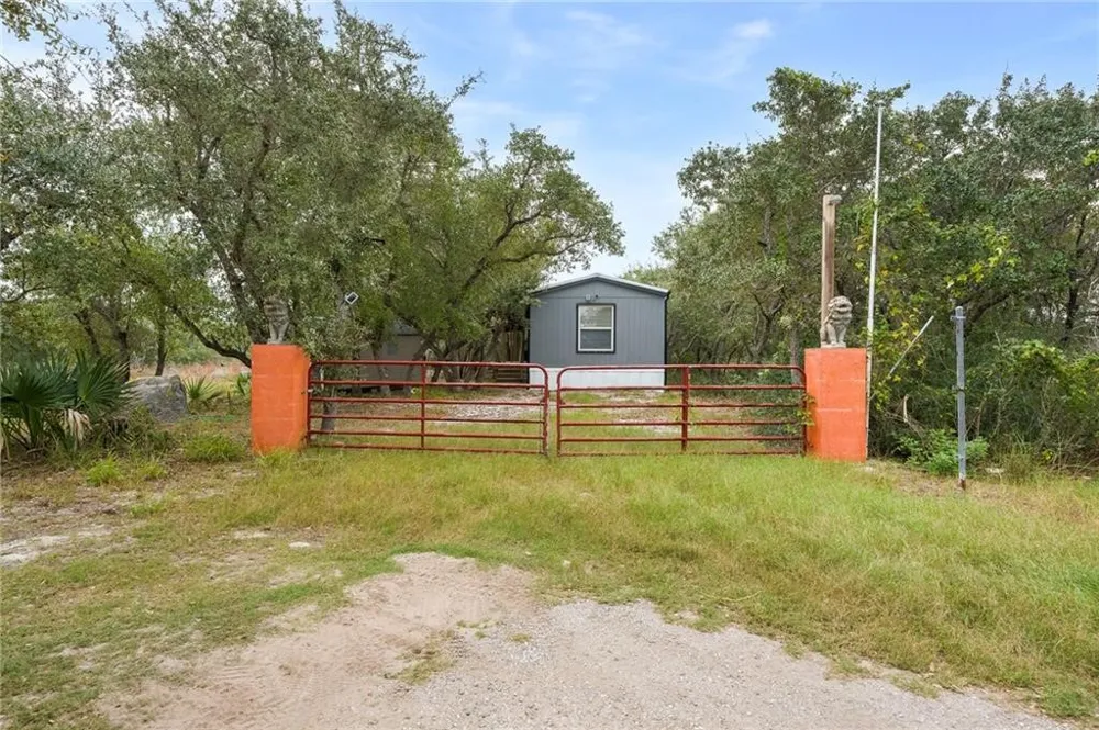 1212 Fort Worth Street Rockport, TX 78382