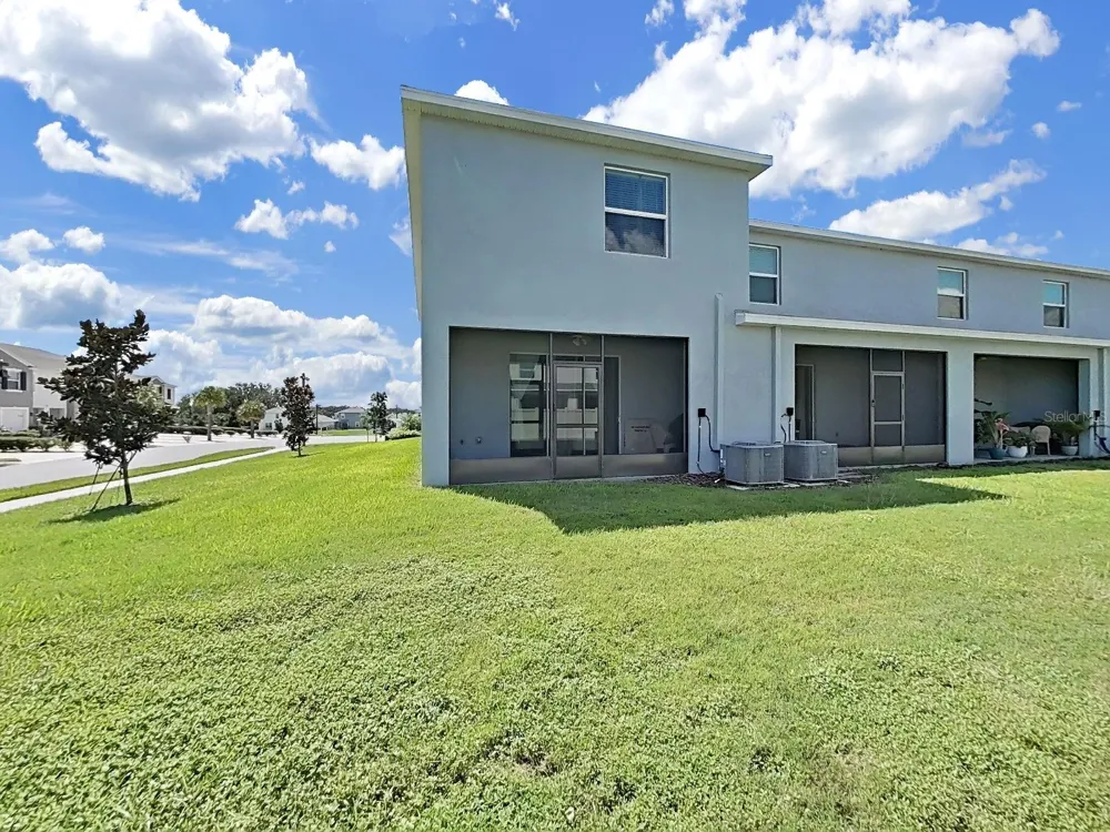 3556 WHITE DANDELION COURT Plant City, FL 33565
