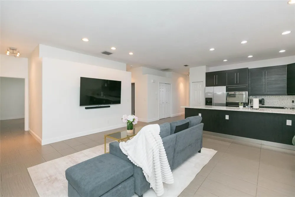 6426 31ST STREET S St Petersburg, FL 33712