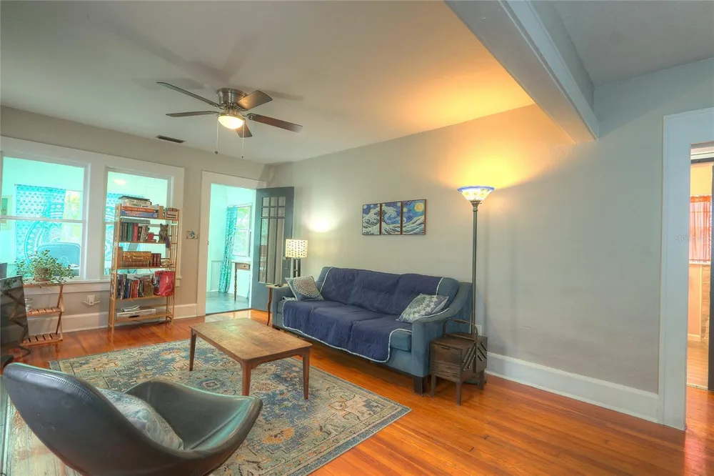 1527 13TH STREET S St Petersburg, FL 33705