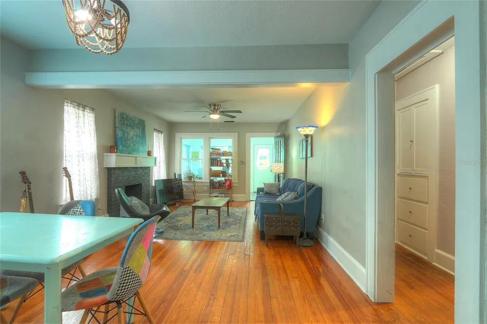 1527 13TH STREET S St Petersburg, FL 33705
