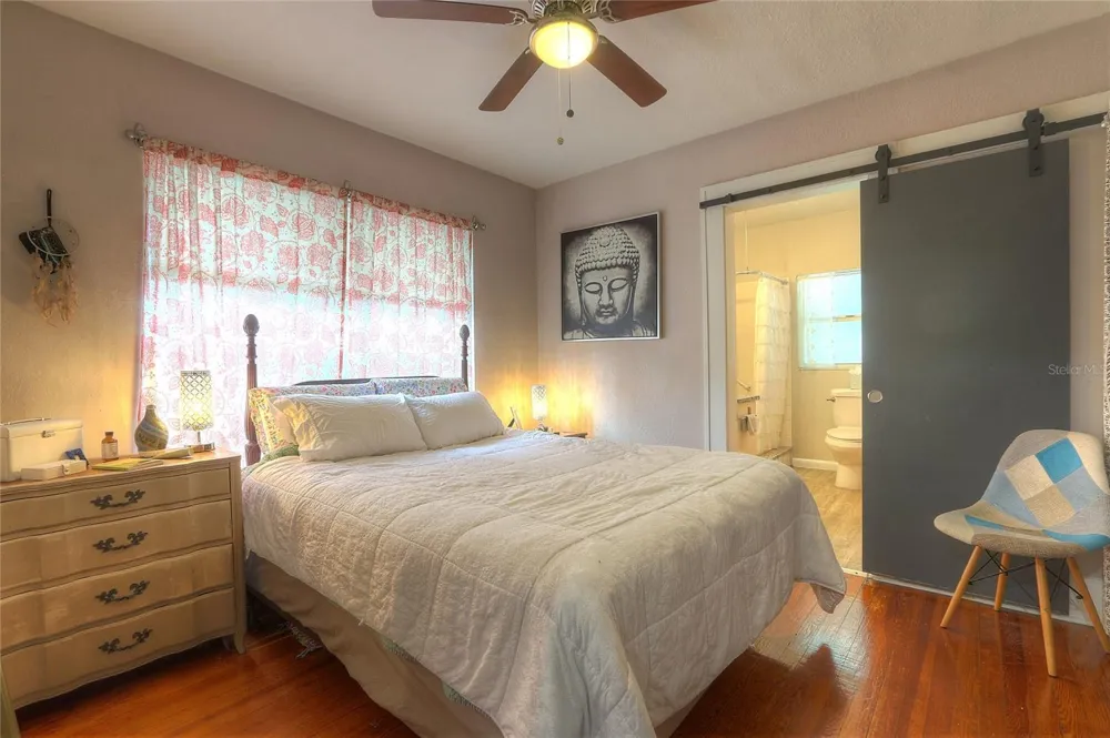 1527 13TH STREET S St Petersburg, FL 33705