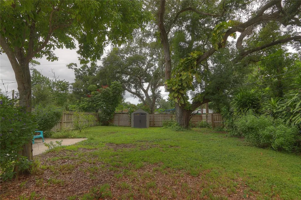 1527 13TH STREET S St Petersburg, FL 33705