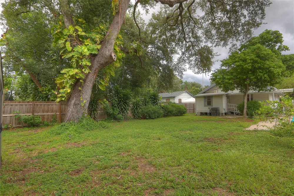 1527 13TH STREET S St Petersburg, FL 33705