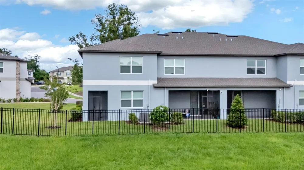 7002 RIPPLE POND LOOP Zephyrhills, FL 33541