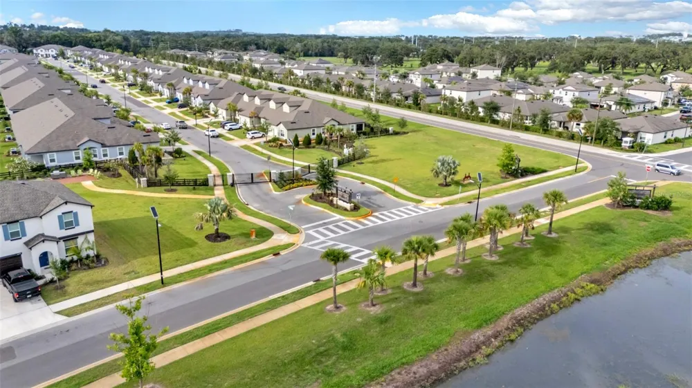7002 RIPPLE POND LOOP Zephyrhills, FL 33541