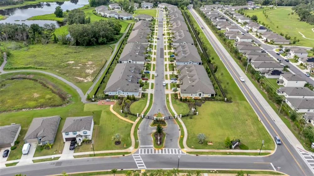 7002 RIPPLE POND LOOP Zephyrhills, FL 33541