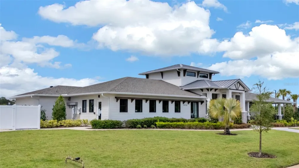 7002 RIPPLE POND LOOP Zephyrhills, FL 33541