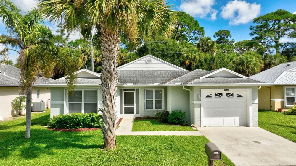 14124 Aguila Avenue Fort Pierce, FL 34951