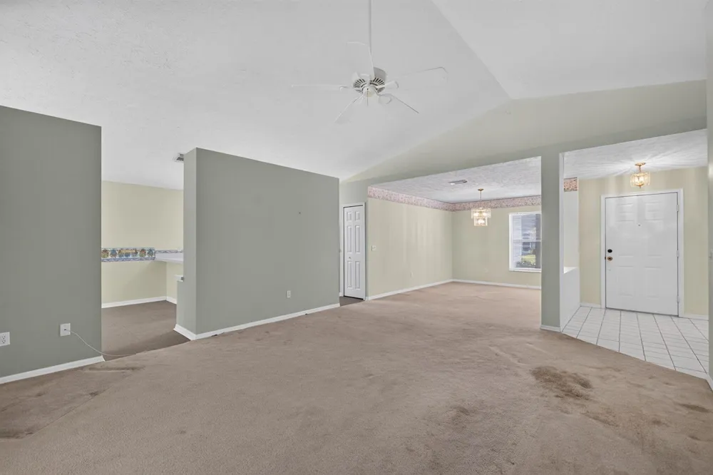 14124 Aguila Avenue Fort Pierce, FL 34951