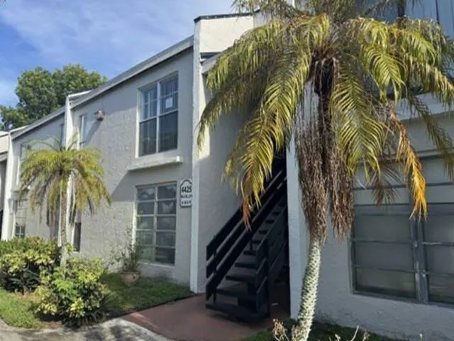 4425 TREEHOUSE LANE #29F Tamarac, FL 33319