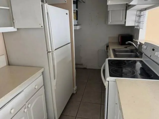 4425 TREEHOUSE LANE #29F Tamarac, FL 33319