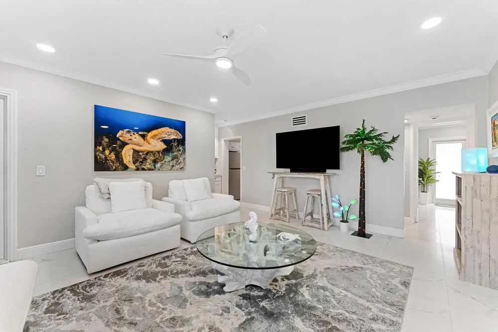 990 CASUARINA ROAD #4 Delray Beach, FL 33483
