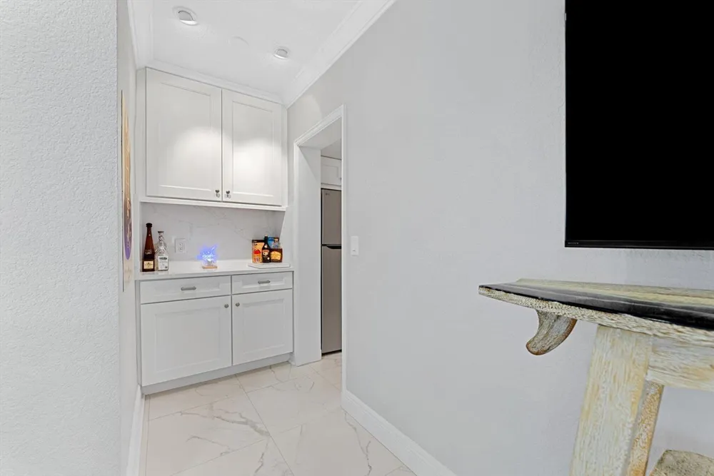 990 CASUARINA ROAD #4 Delray Beach, FL 33483