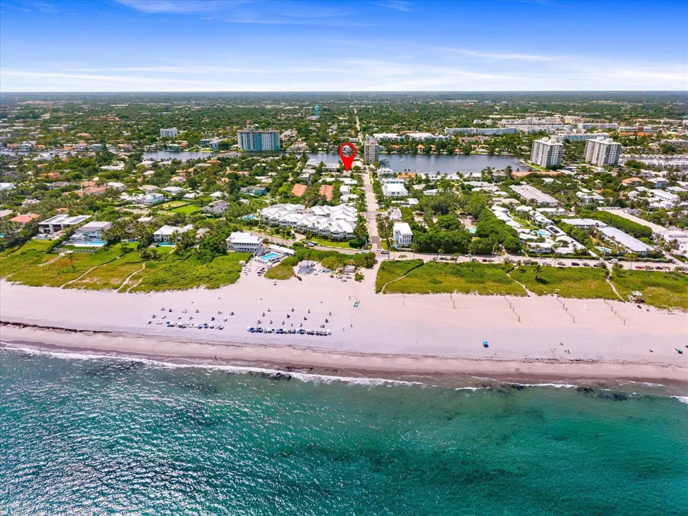 990 CASUARINA ROAD #4 Delray Beach, FL 33483