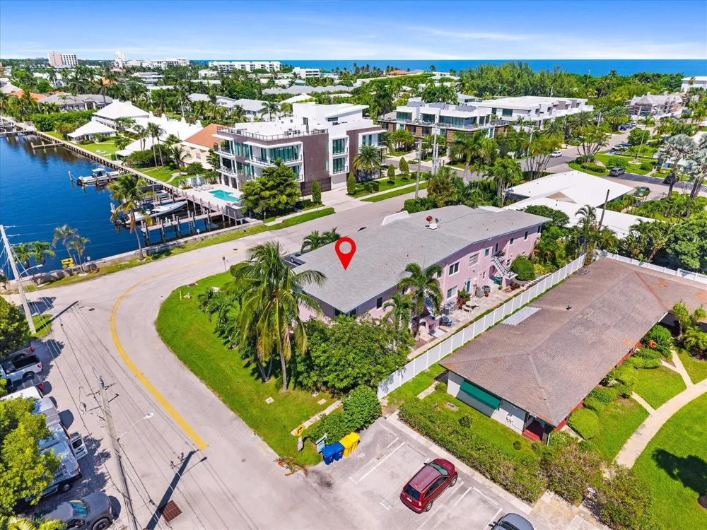 990 CASUARINA ROAD #4 Delray Beach, FL 33483