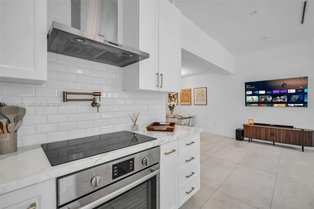 1430 SW 18th St Miami, FL 33145